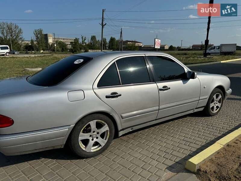 Седан Mercedes-Benz E-Class 1995 в Білгороді-Дністровському фото 6 Седан Mercedes-Benz E-Class 1995 в Білгороді-Дністровському