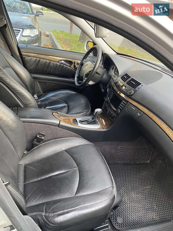 Седан Mercedes-Benz E-Class 2006 в Черновцах фото 22 Седан Mercedes-Benz E-Class 2006 в Черновцах