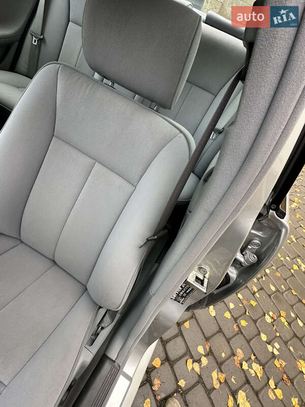 Седан Mercedes-Benz E-Class 2000 в Луцьку фото 18 Седан Mercedes-Benz E-Class 2000 в Луцьку