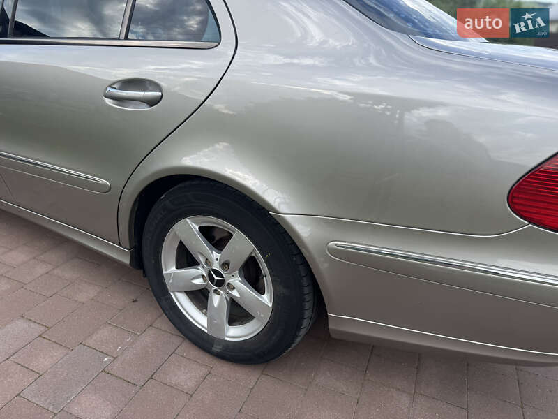 Седан Mercedes-Benz E-Class 2003 в Вижниці фото 7 Седан Mercedes-Benz E-Class 2003 в Вижниці