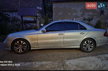 Седан Mercedes-Benz E-Class 2003 в Чопі