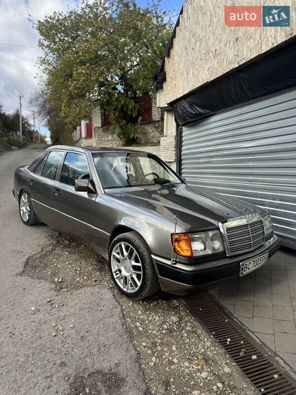 Седан Mercedes-Benz E-Class 1991 в Тернополе фото 9 Седан Mercedes-Benz E-Class 1991 в Тернополе