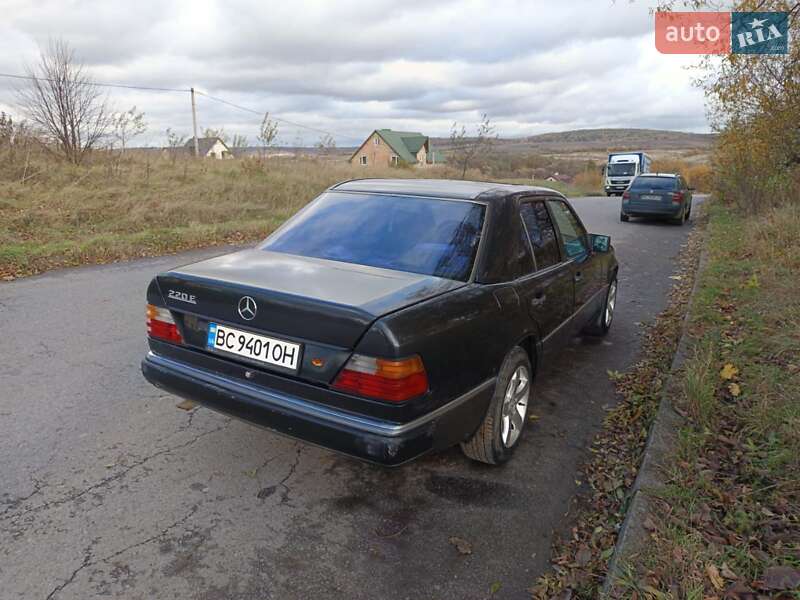 Седан Mercedes-Benz E-Class 1993 в Перемышлянах фото 5 Седан Mercedes-Benz E-Class 1993 в Перемышлянах