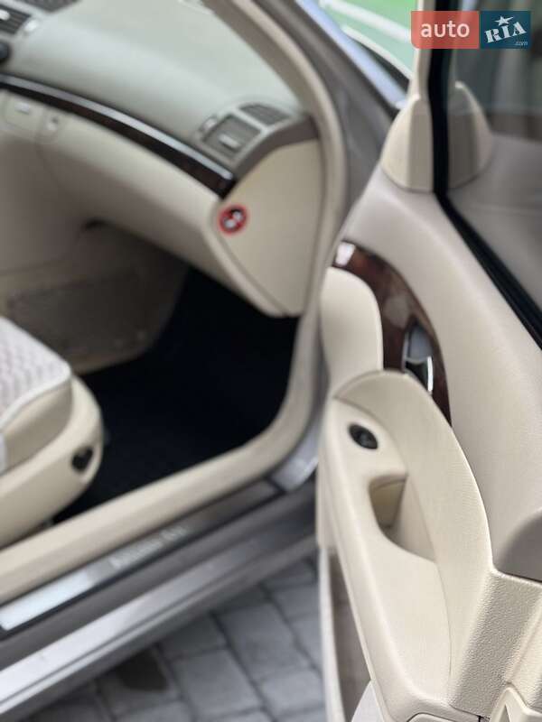 Седан Mercedes-Benz E-Class 2004 в Каменец-Подольском