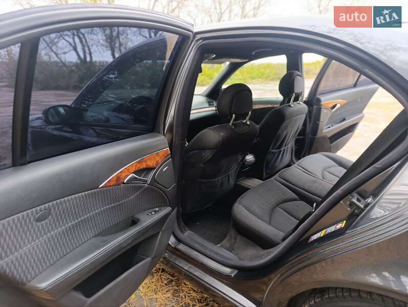 Седан Mercedes-Benz E-Class 2002 в Заре фото 8 Седан Mercedes-Benz E-Class 2002 в Заре