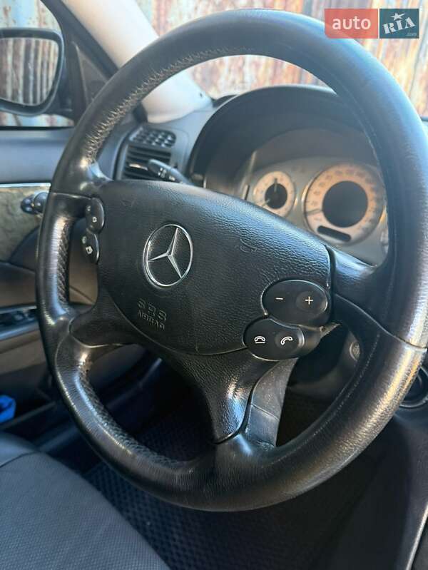 Седан Mercedes-Benz E-Class 2008 в Николаеве фото 24 Седан Mercedes-Benz E-Class 2008 в Николаеве
