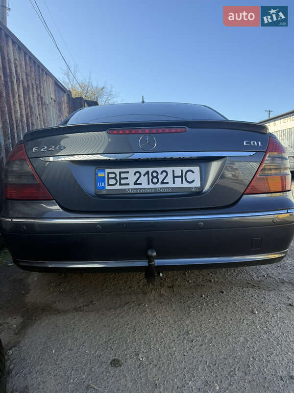 Седан Mercedes-Benz E-Class 2008 в Николаеве фото 3 Седан Mercedes-Benz E-Class 2008 в Николаеве