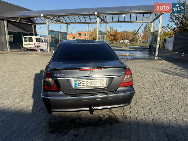 Седан Mercedes-Benz E-Class 2008 в Николаеве фото 13 Седан Mercedes-Benz E-Class 2008 в Николаеве