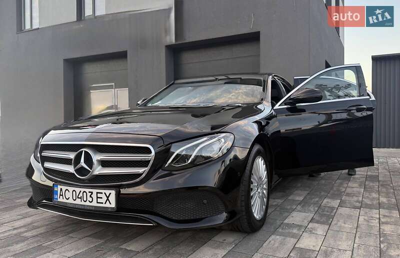 Седан Mercedes-Benz E-Class 2016 в Луцке фото 2 Седан Mercedes-Benz E-Class 2016 в Луцке