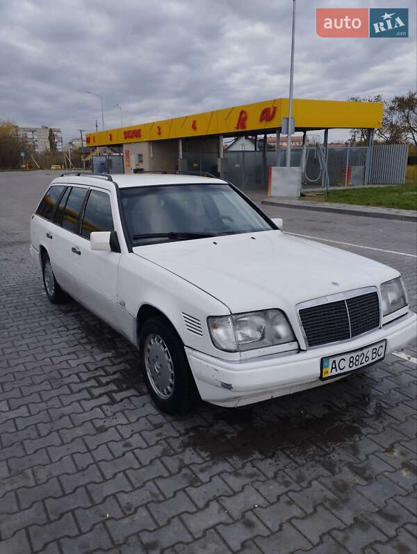 Универсал Mercedes-Benz E-Class 1995 в Луцке фото 10 Универсал Mercedes-Benz E-Class 1995 в Луцке