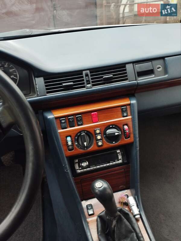 Универсал Mercedes-Benz E-Class 1995 в Луцке фото 16 Универсал Mercedes-Benz E-Class 1995 в Луцке