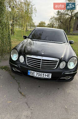 Седан Mercedes-Benz E-Class 2002 в Миколаєві