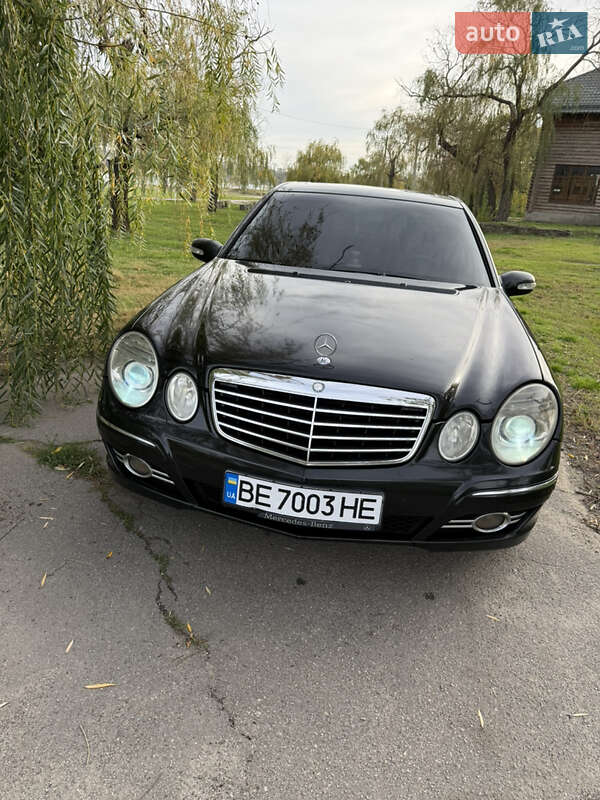 Mercedes-Benz E-Class 2002