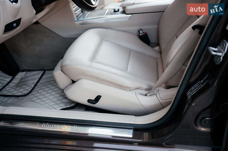 Седан Mercedes-Benz E-Class 2013 в Тернополі