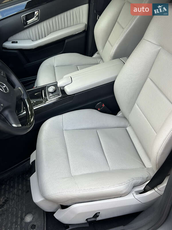 Седан Mercedes-Benz E-Class 2010 в Прилуках фото 15 Седан Mercedes-Benz E-Class 2010 в Прилуках