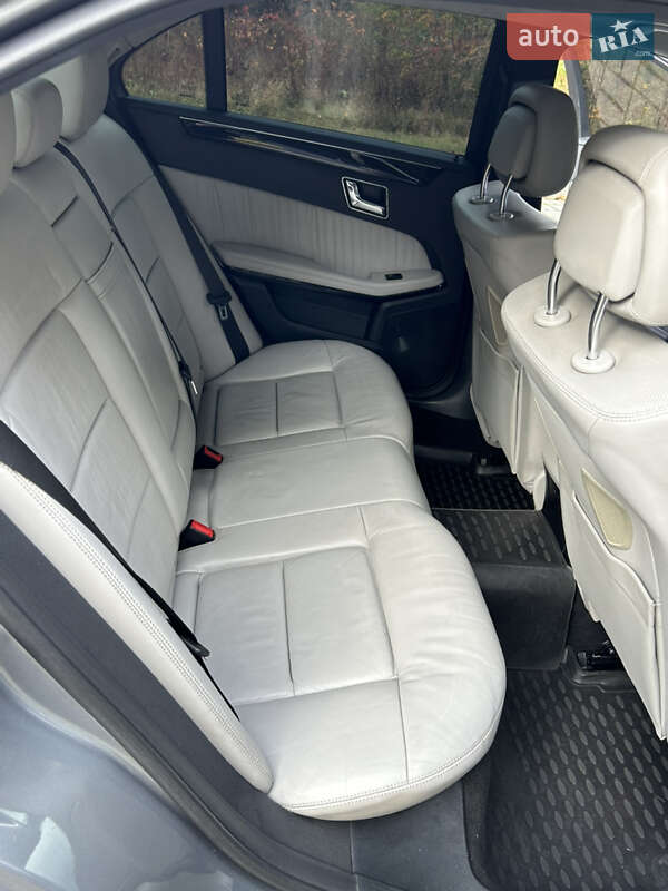Седан Mercedes-Benz E-Class 2010 в Прилуках фото 21 Седан Mercedes-Benz E-Class 2010 в Прилуках