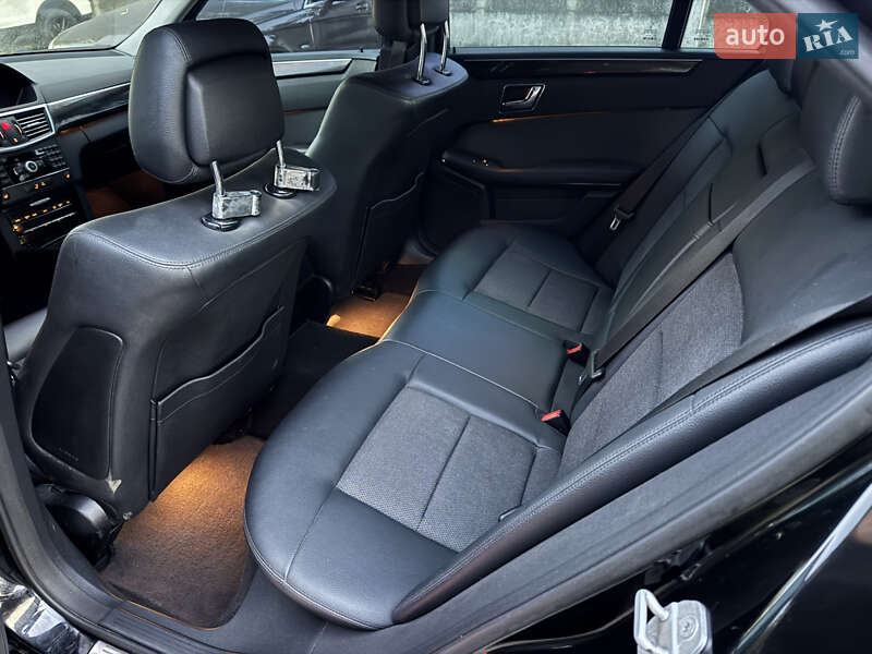 Седан Mercedes-Benz E-Class 2009 в Запоріжжі