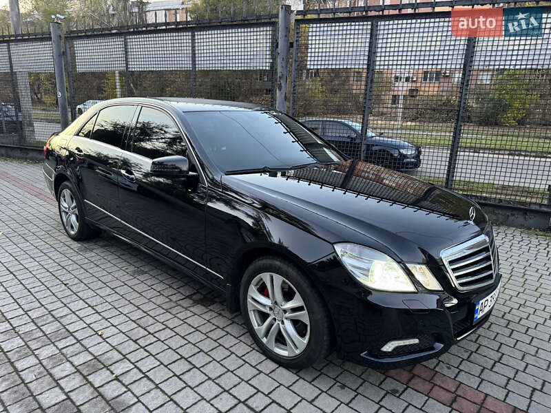 Седан Mercedes-Benz E-Class 2009 в Запоріжжі