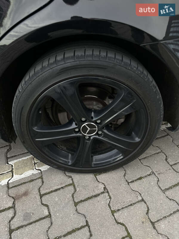 Седан Mercedes-Benz E-Class 2013 в Чернівцях фото 26 Седан Mercedes-Benz E-Class 2013 в Чернівцях