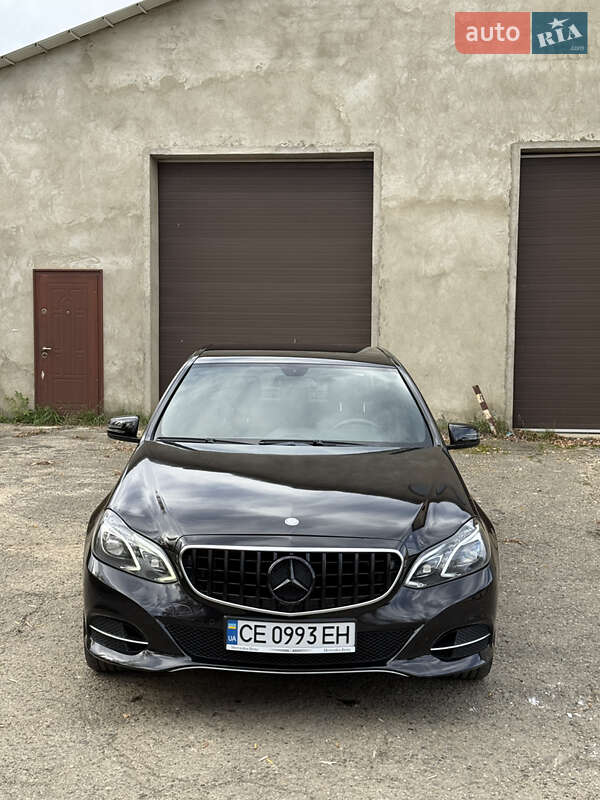 Седан Mercedes-Benz E-Class 2013 в Сторожинці