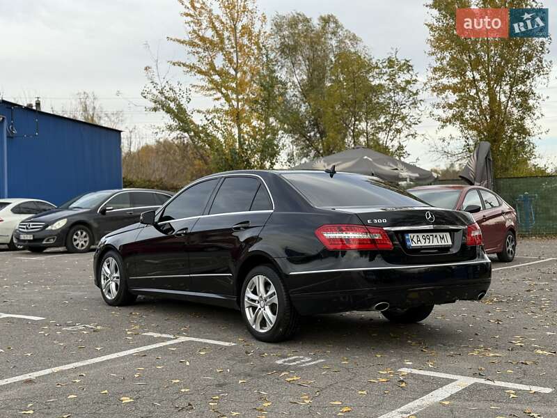Седан Mercedes-Benz E-Class 2011 в Киеве фото 15 Седан Mercedes-Benz E-Class 2011 в Киеве