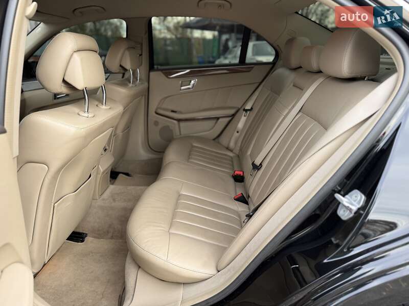 Седан Mercedes-Benz E-Class 2011 в Киеве фото 27 Седан Mercedes-Benz E-Class 2011 в Киеве