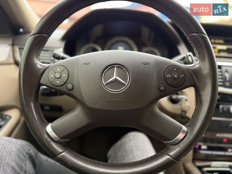 Седан Mercedes-Benz E-Class 2011 в Киеве фото 36 Седан Mercedes-Benz E-Class 2011 в Киеве