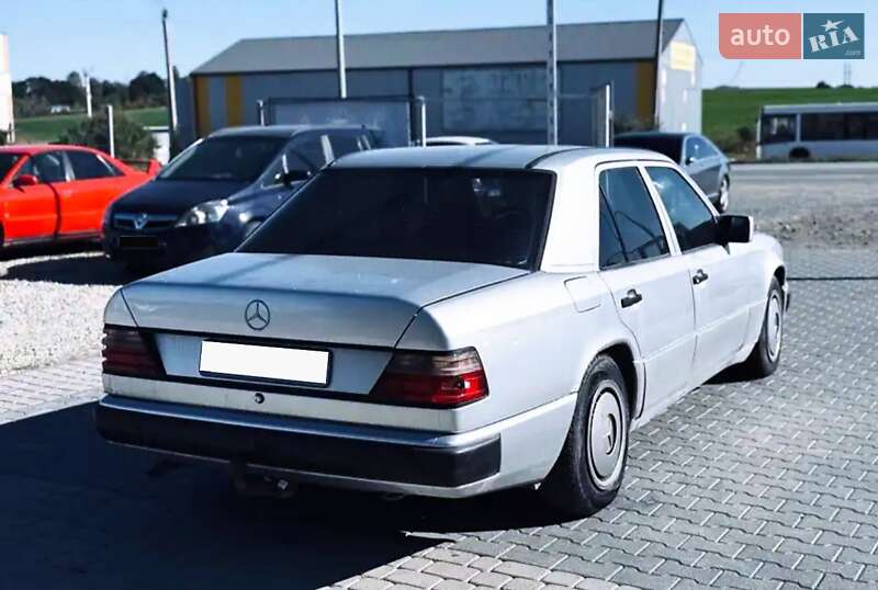 Седан Mercedes-Benz E-Class 1988 в Сумах фото 6 Седан Mercedes-Benz E-Class 1988 в Сумах