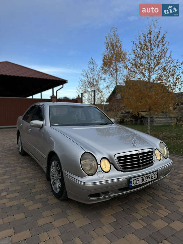 Седан Mercedes-Benz E-Class 2000 в Сторожинце