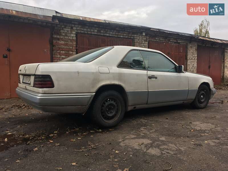 Купе Mercedes-Benz E-Class 1994 в Києві фото 3 Купе Mercedes-Benz E-Class 1994 в Києві