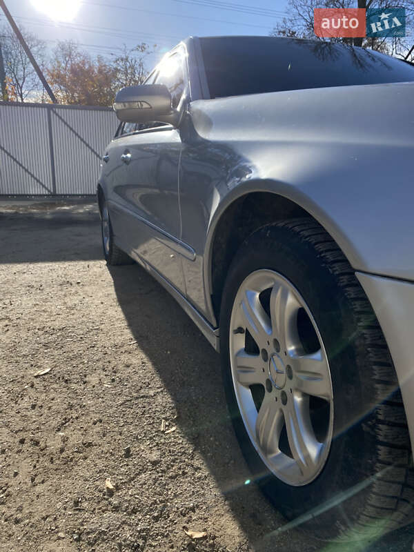 Седан Mercedes-Benz E-Class 2002 в Тернополе