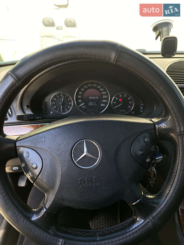 Седан Mercedes-Benz E-Class 2002 в Тернополе