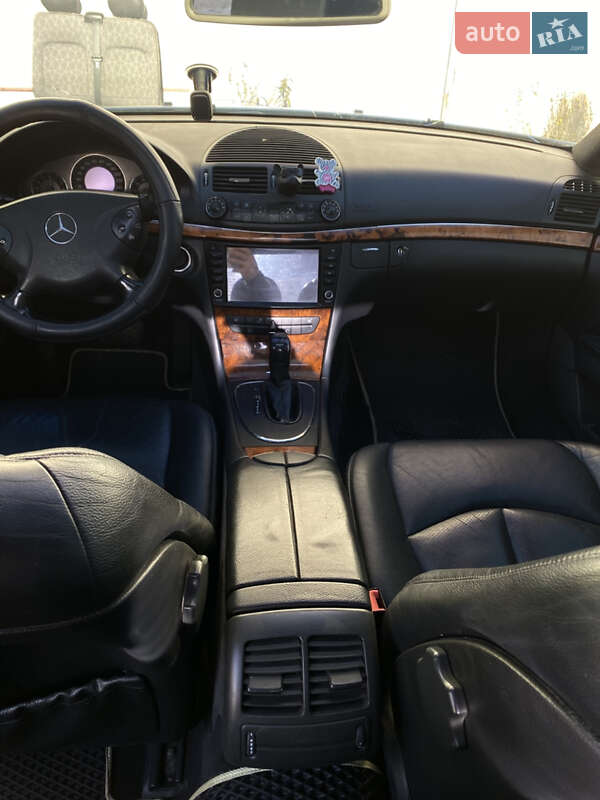 Седан Mercedes-Benz E-Class 2002 в Тернополе