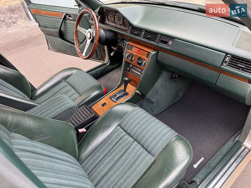 Седан Mercedes-Benz E-Class 1990 в Киеве фото 13 Седан Mercedes-Benz E-Class 1990 в Киеве