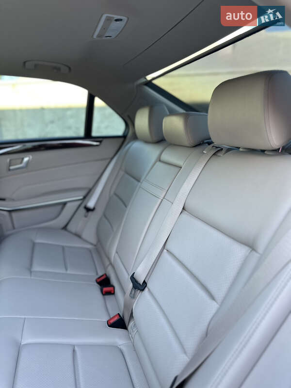 Седан Mercedes-Benz E-Class 2015 в Стрые