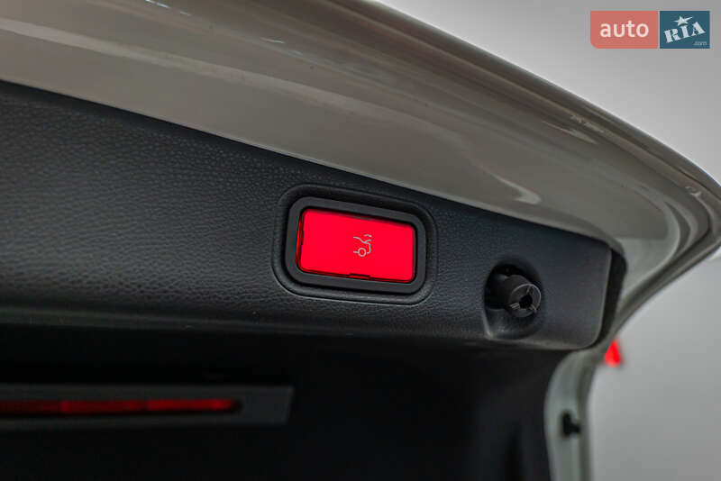 Седан Mercedes-Benz E-Class 2018 в Киеве