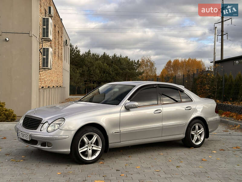 Седан Mercedes-Benz E-Class 2002 в Луцке