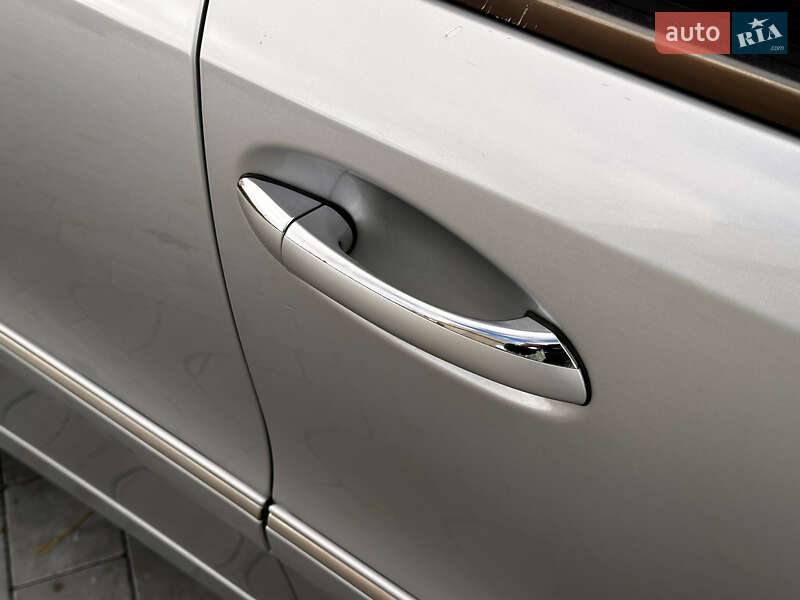 Седан Mercedes-Benz E-Class 2002 в Луцке