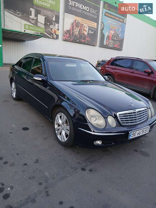 Седан Mercedes-Benz E-Class 2003 в Миколаєві