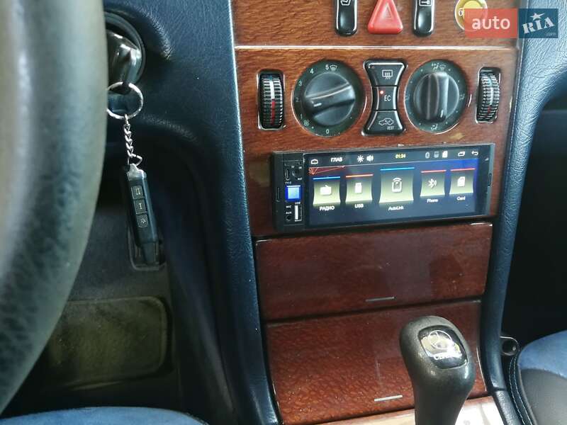 Седан Mercedes-Benz E-Class 1996 в Ирпене
