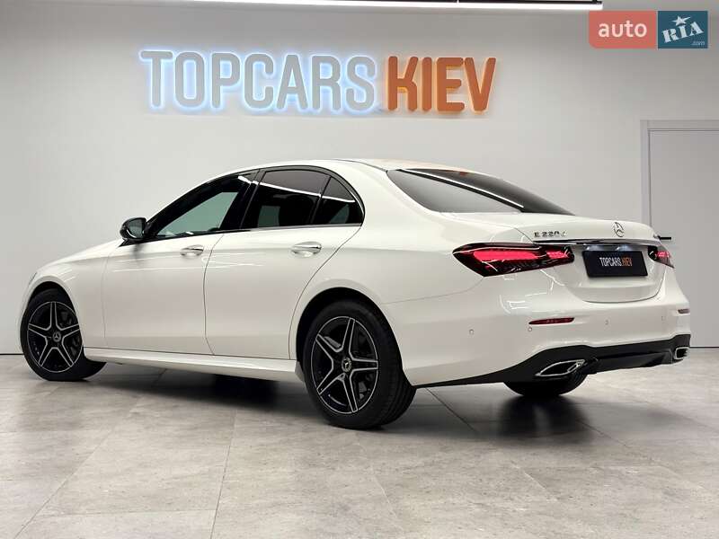 Седан Mercedes-Benz E-Class 2022 в Киеве