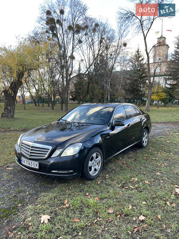 Mercedes-Benz E-Class 2010