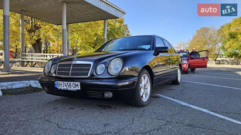 Mercedes-Benz E-Class 1996 Mercedes-Benz E-Class 1996