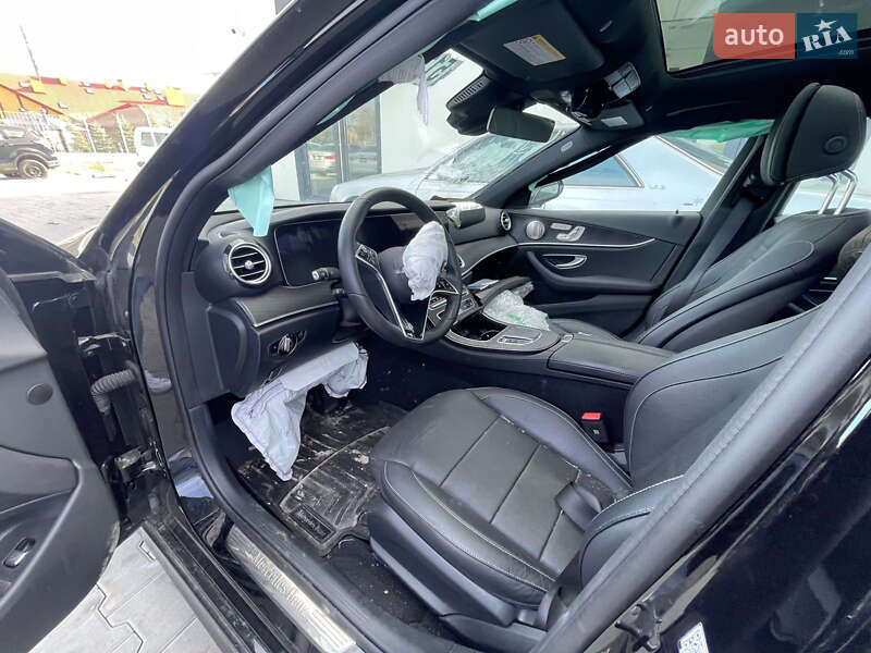 Седан Mercedes-Benz E-Class 2023 в Львове