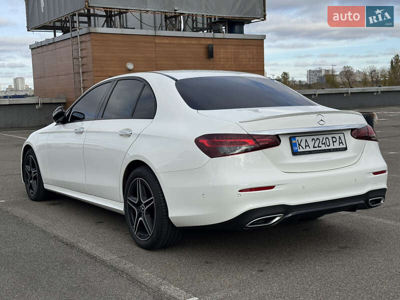 Седан Mercedes-Benz E-Class 2021 в Києві