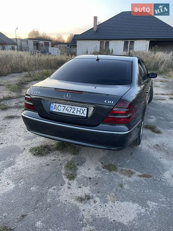 Седан Mercedes-Benz E-Class 2004 в Любомле фото 6 Седан Mercedes-Benz E-Class 2004 в Любомле