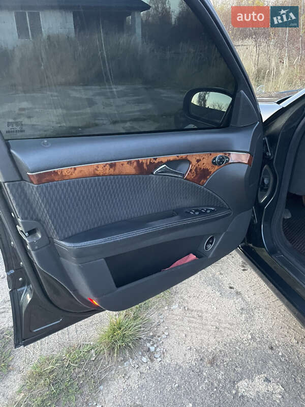 Седан Mercedes-Benz E-Class 2004 в Любомле фото 15 Седан Mercedes-Benz E-Class 2004 в Любомле