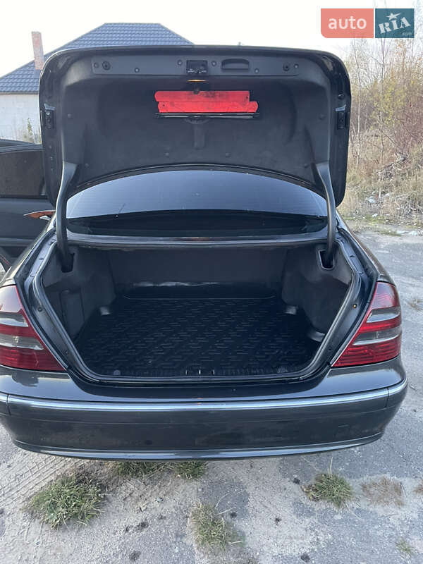 Седан Mercedes-Benz E-Class 2004 в Любомле фото 23 Седан Mercedes-Benz E-Class 2004 в Любомле