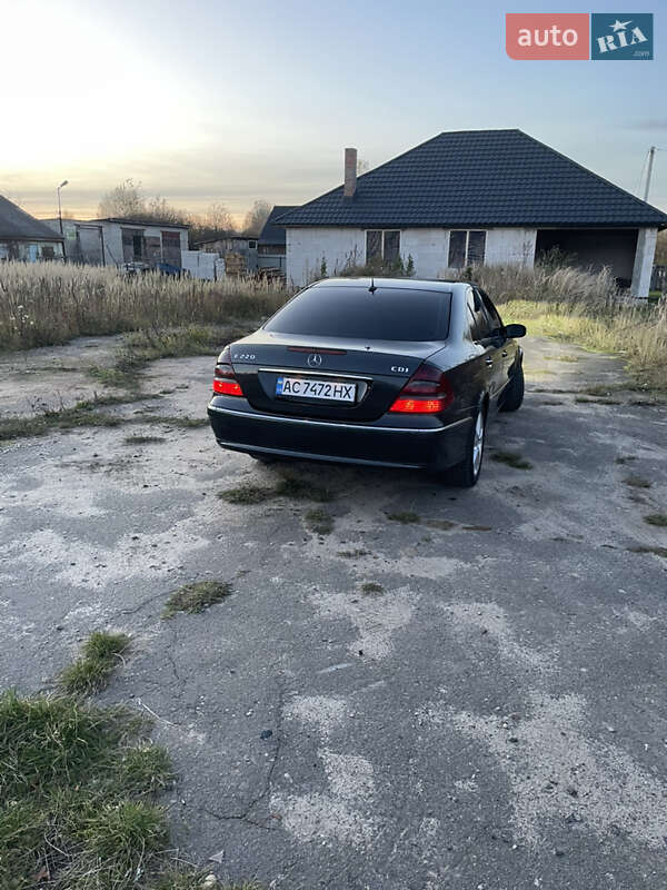 Седан Mercedes-Benz E-Class 2004 в Любомле фото 45 Седан Mercedes-Benz E-Class 2004 в Любомле