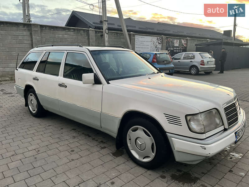 Универсал Mercedes-Benz E-Class 1995 в Львове фото 3 Универсал Mercedes-Benz E-Class 1995 в Львове